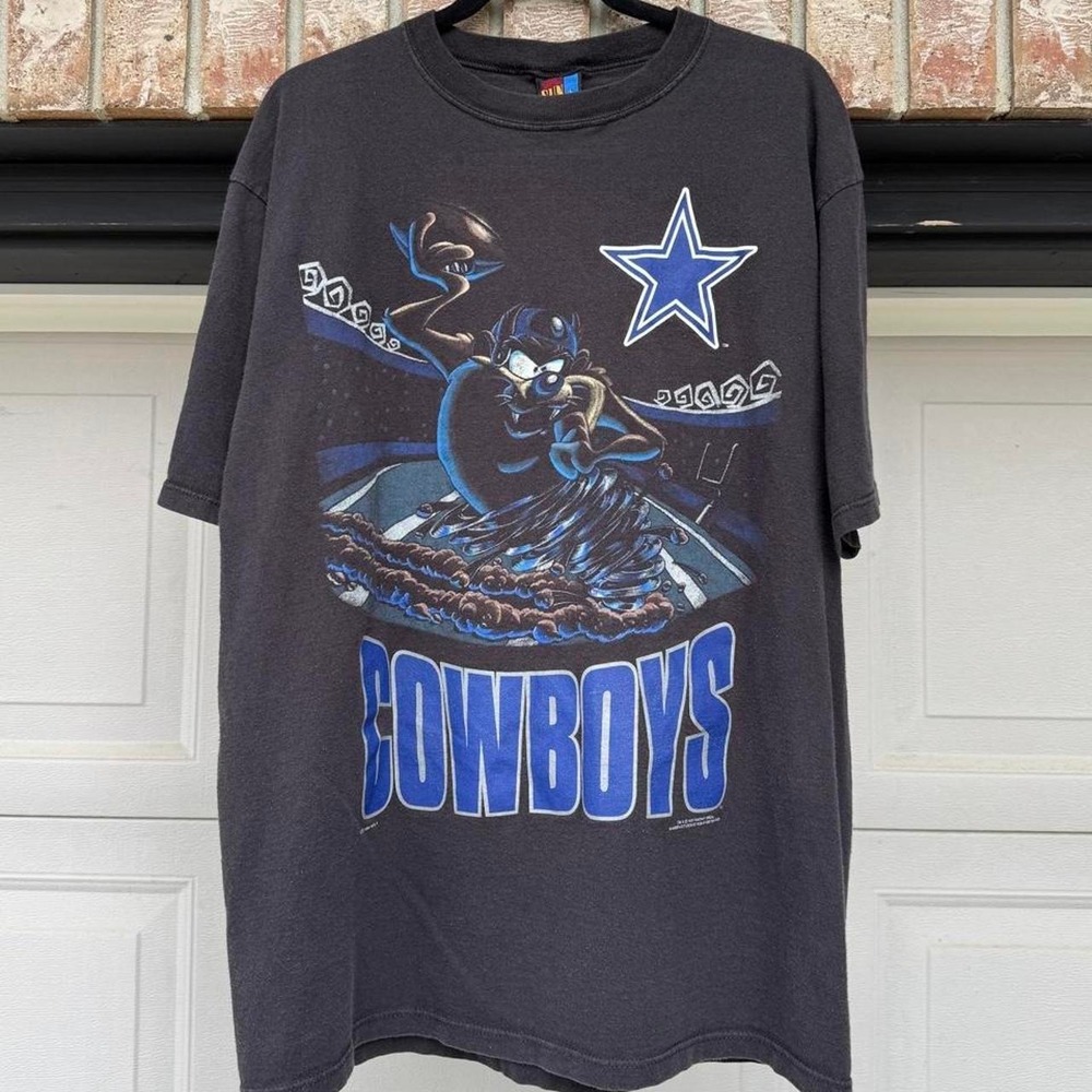 VINTAGE SUN MADE IN USA "COWBOYS" TAZ GRAPHIC TEE